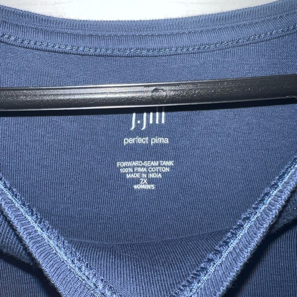 J. Jill Women’s Perfect Pima Forward-Seam Navy Tank Size 2X - Picture 2 of 3